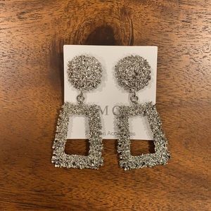 🔸NWOT🔸 IMCT Silver Geometric Trapezoid Earrings
